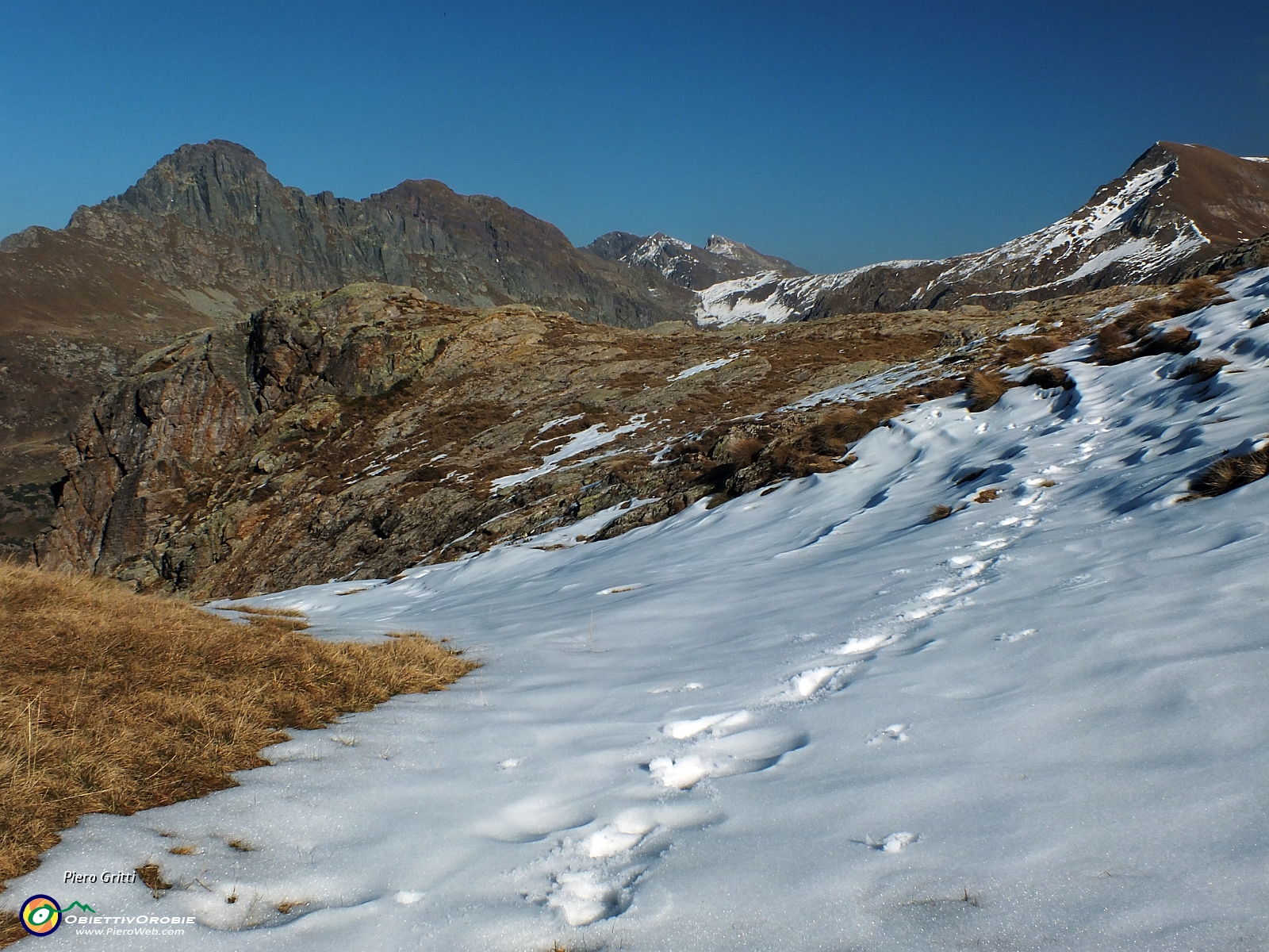 61 le mie impronte dal laghetto al Passo di Val Vegia (21644 m.).JPG